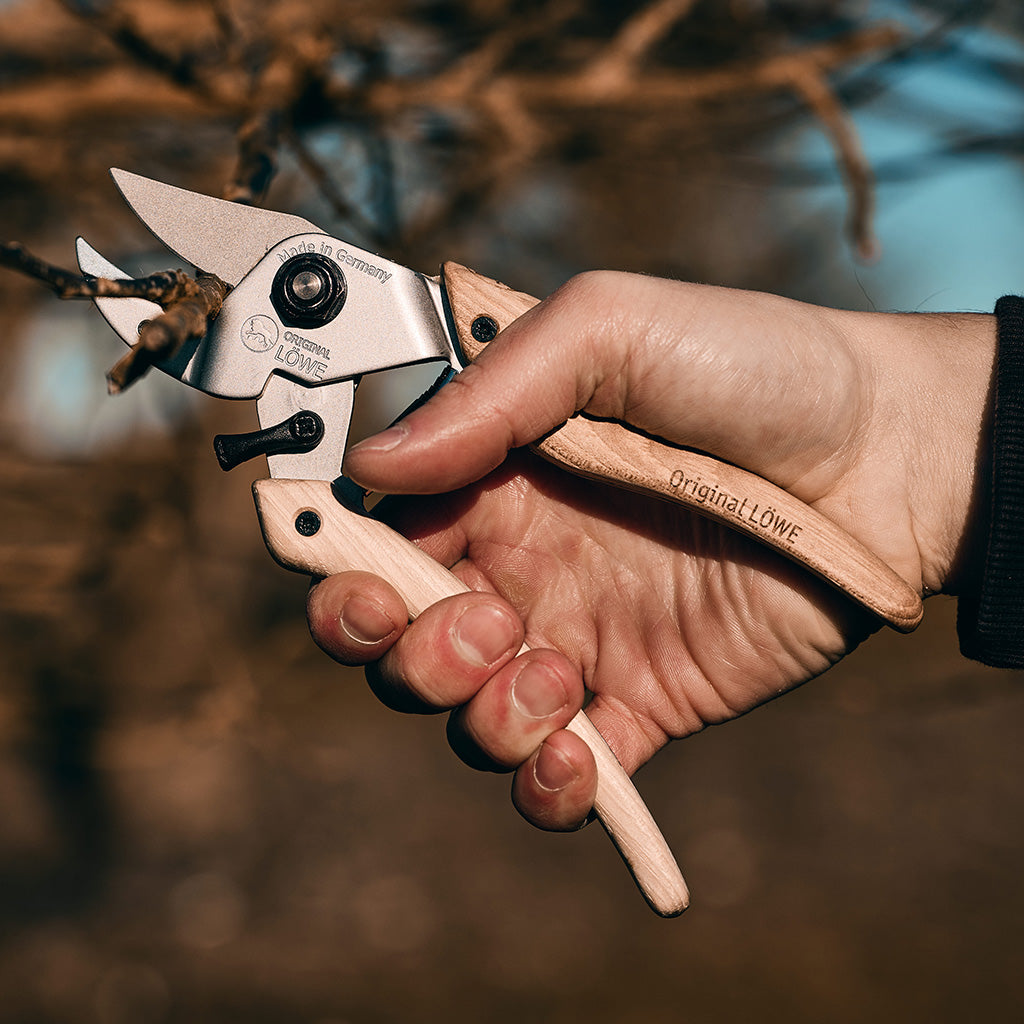 Lowe No 7 Natural Pruner N7107