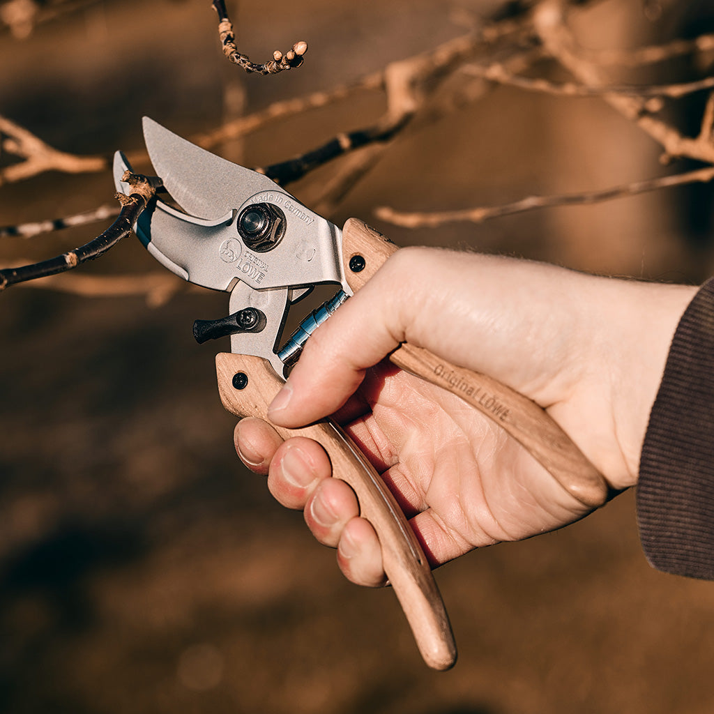 Lowe No 9 Natural Pruner N9107